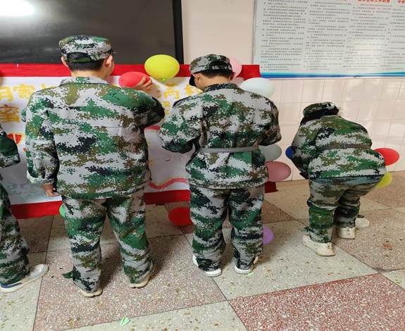 图示, 示意图

中度可信度描述已自动生成:ver1